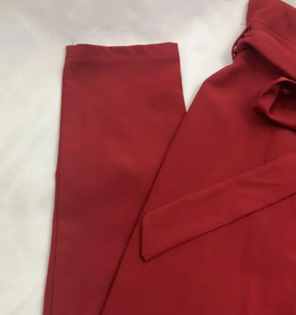 Burgundy belted trouser pants womans size medium - Image 3