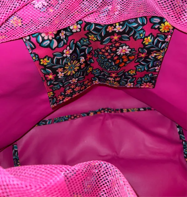 Vera Bradley Drawstring Family Tote - Image 6
