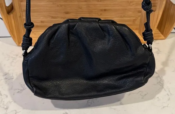 Black leather adjustable strap crossbody shoulder bag minimalist retro western - Image 3