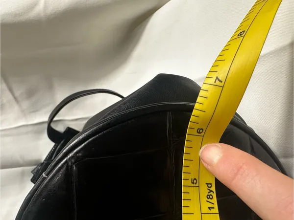 T419. Vintage Maxx New York Black Leather Bucket Bag - Image 4