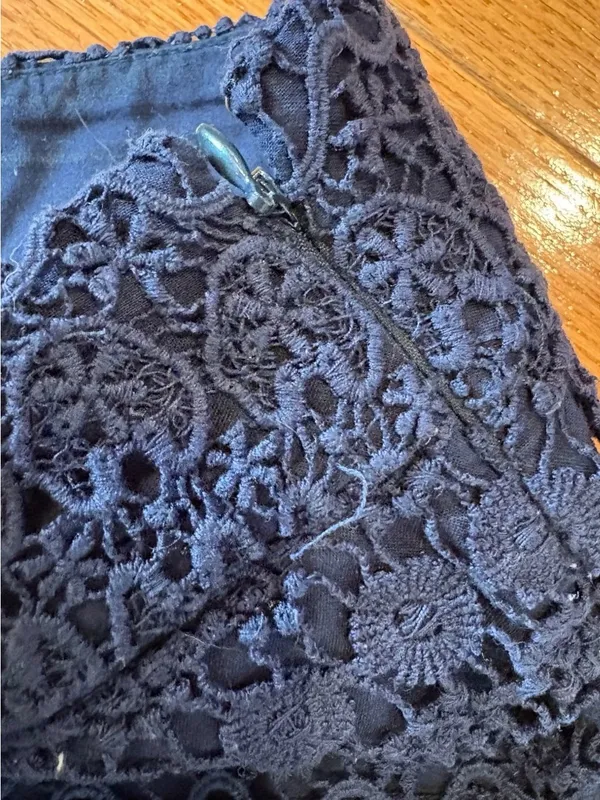 Ann Taylor LOFT Riviera Short Navy Crochet Lace Shorts Boho Coastal Chic Size 2 - Image 5