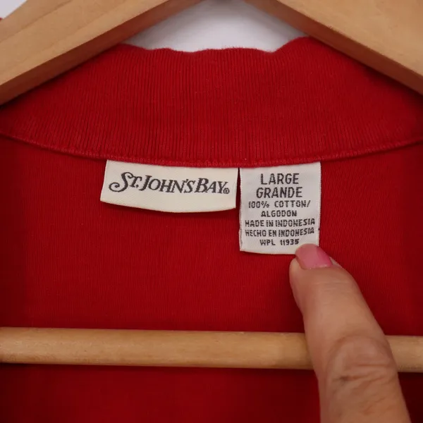 St. John's Bay Polo Shirt Womens Large Red V-Neck Short Sleeve Pocket Good - Image 2