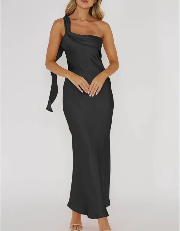 Black satin one shoulder dress - Image 4