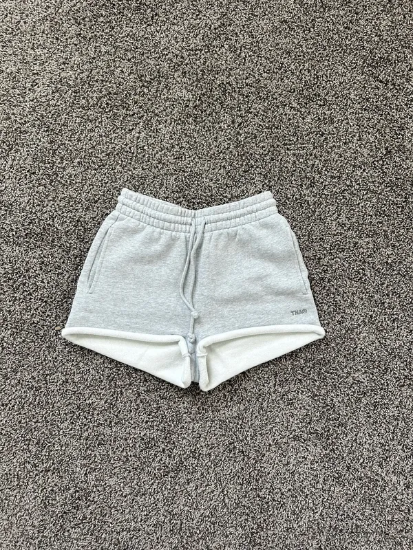 Aritzia TNA Cozy Fleece Boyfriend Hi-rise Micro Short High-rise fleece sweatshorts, size 2XS - Image 5