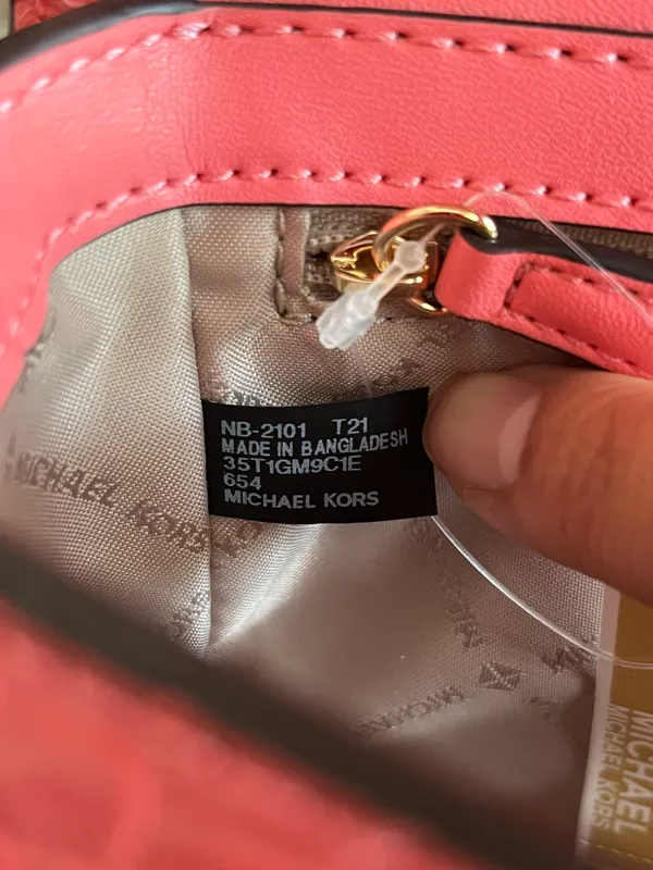 Michael Kors Purse - Image 11