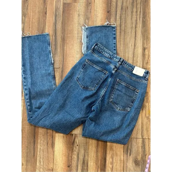 Zara High Rise Straight Leg Jeans Medium Wash Raw Hem Size 6 - Image 2