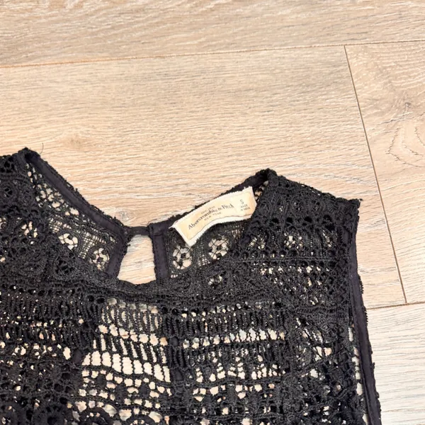 Abercrombie & Fitch Black‎ Crochet Lace Romper Coverup Keyhole Back Small S - Image 3