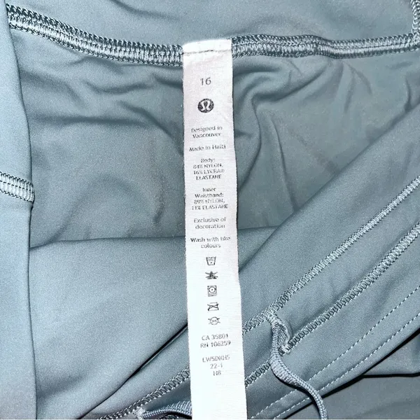 Lululemon Base Pace High-Rise Tight 25” in Misty Glade - Image 9