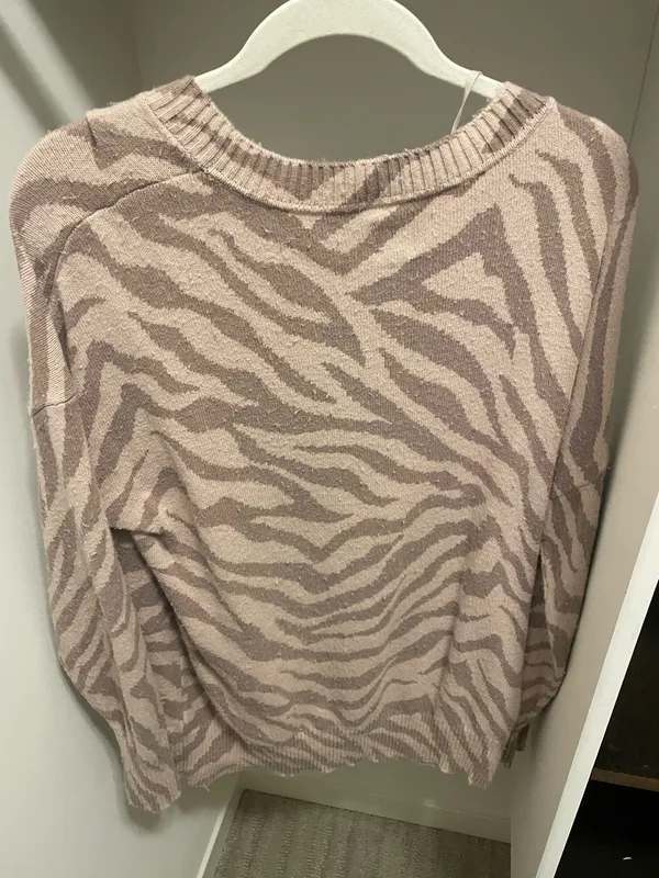 Gap Sweater - Image 2