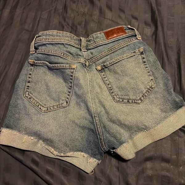 Hollister Shorts Denim - Image 2