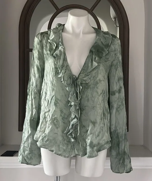 Free People New Women’s Lyocell Tie Front Blouse, Size M New w/Tag Retail $128 - Image 9