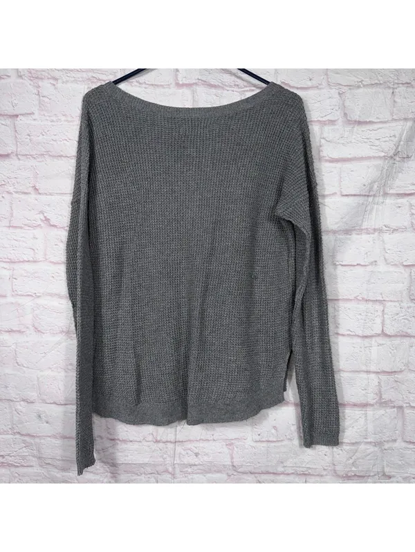 Hollister Women's Gray Knit Sweater - Size M - Image 8