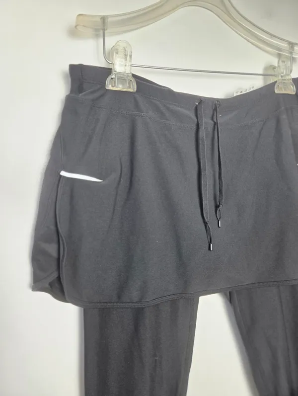 Nike Scapri Skirt Capri Skort Leggings Black Athletic Athleisure Yoga Running M - Image 6