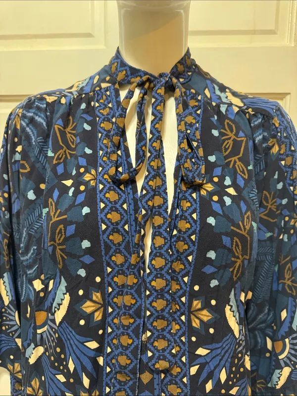 Farm Rio Tropical Magic Blue Patterned Tie-Neck Women’s Dress Size Medium - Image 5