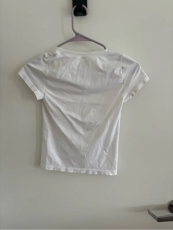 Aritzia Seamless White Top - Image 4