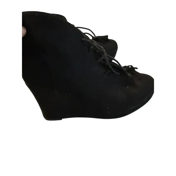Report Black Suede‎ Wedge Booties Women's Size 9 Fringe Tassel Ties - Image 7