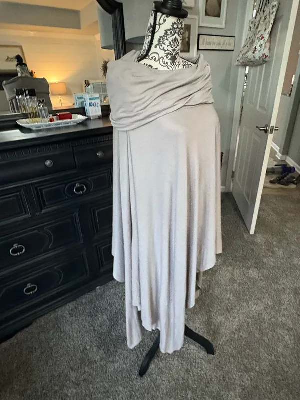 Cherish gray cowl neck poncho one size fits most - Image 4