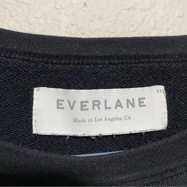 Everlane Navy Blue Short Sleeved Crewneck Thick Knit Tee - Image 3