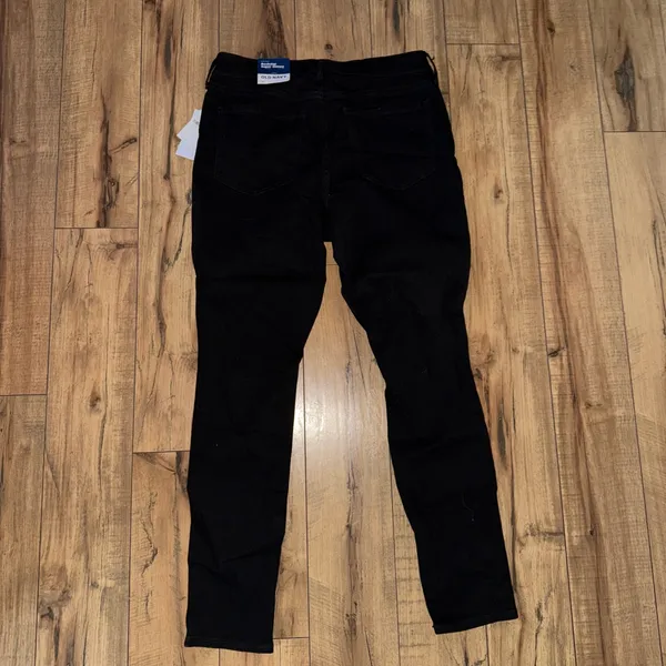 Black old navy jeans - Image 5
