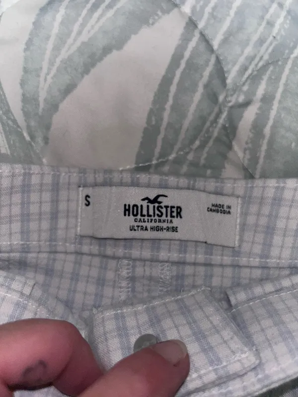 Hollister Women’s Small Ultra High-Rise Blue Plaid Cotton Shorts Preppy - Image 4