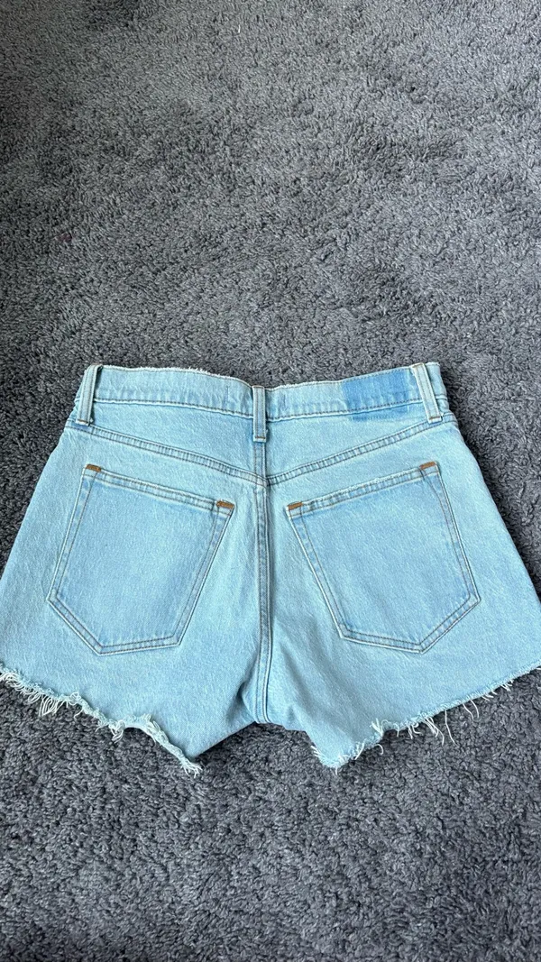 Abercrombie The 90s Relaxed Cut-Off Shorts - Image 5