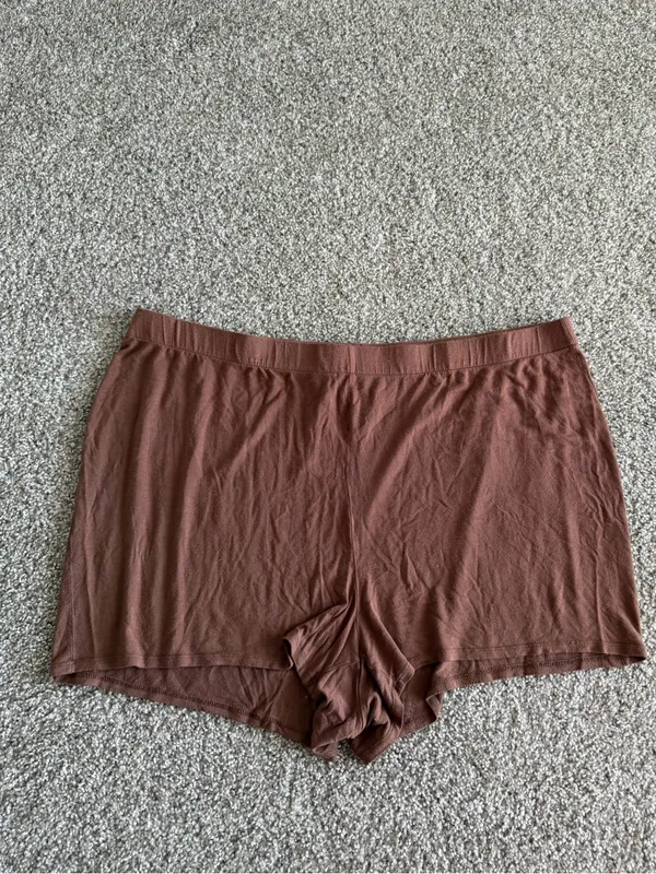 Skims Soft Brown Pajama Shorts Size 4XL - Image 2