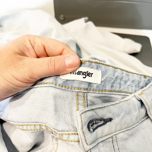 Wrangler Worldwide Mid Rise Wide Leg Jeans Light Wash Blue 32 / 14 - Image 4