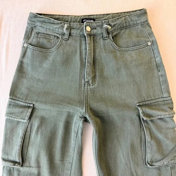 PrettyLittleThing High Rise Utility Cargo Pants Women Size 6 Green - Image 12