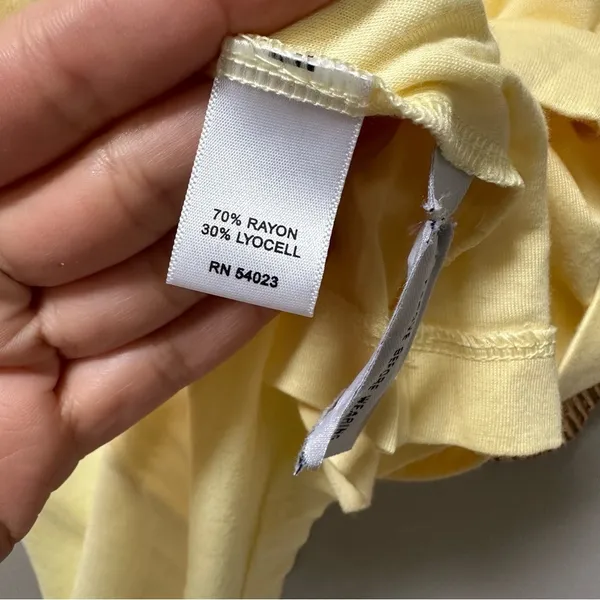 New Banana Republic Cowl Neck Top Blouse Light Yellow Med Tshirt Ruffled Sleeve - Image 4