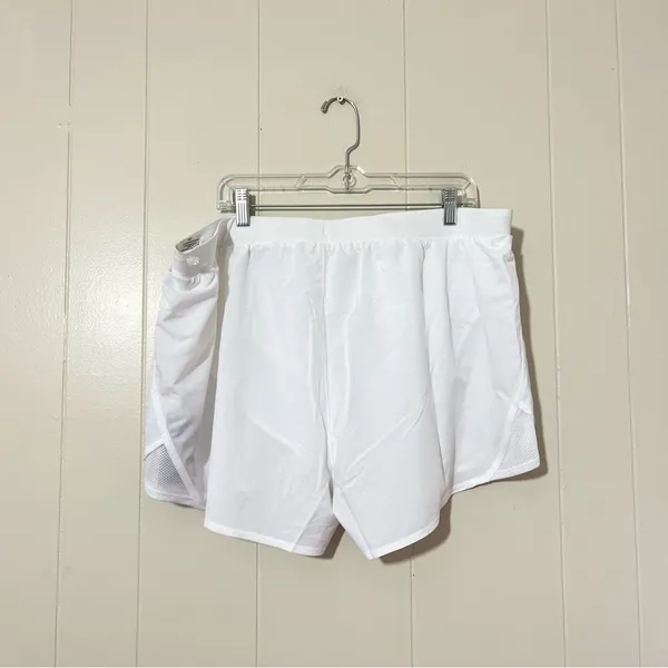 Under Armour Athletic Womens Shorts White New Plus Size XXXL NWT - Image 4