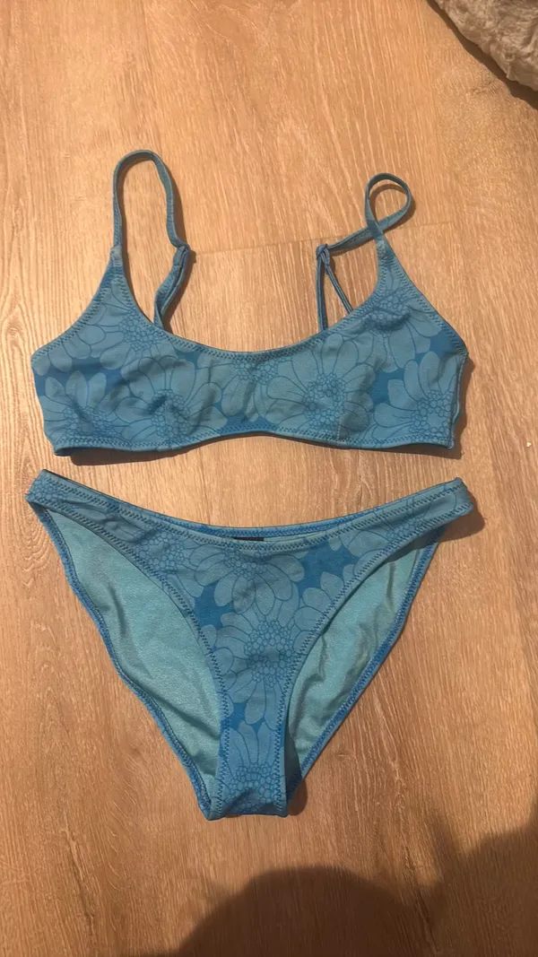 Triangl Bikini Set - Image 3