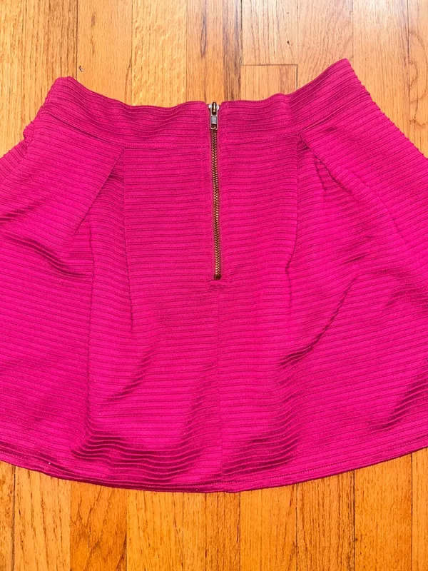 Aeropostale PrettyLittleLiars Y2K High-Waist Textured Mini Skirt Pleats Fuchsia size - Image 4