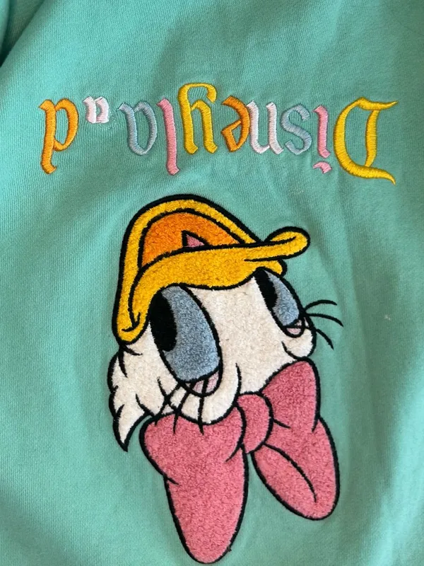 Disneyland Resort Daisy Duck Embroidered Mint Green Crewneck Sweatshirt Medium - Image 4