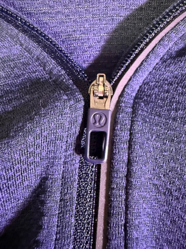 Lululemon Men’s Metal Vent 1/2-Zip Tech “Pelaton” Navy Size Medium - Image 8