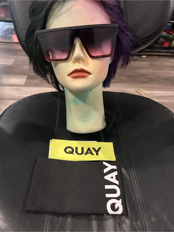Quay Hindsight Oversized Square Shield Sunglasses - Purple Gradient New - Image 2