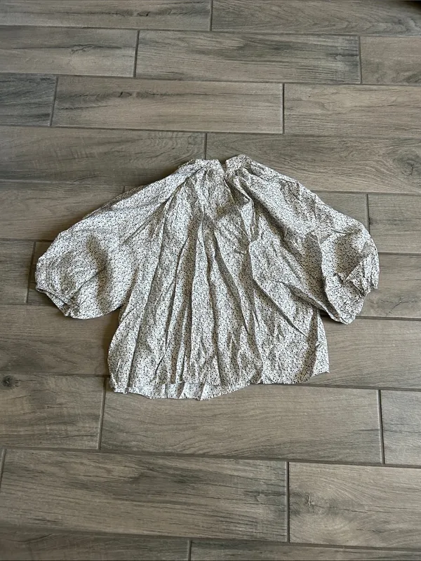 H&M White Puff-Sleeve Floral Blouse - Image 3