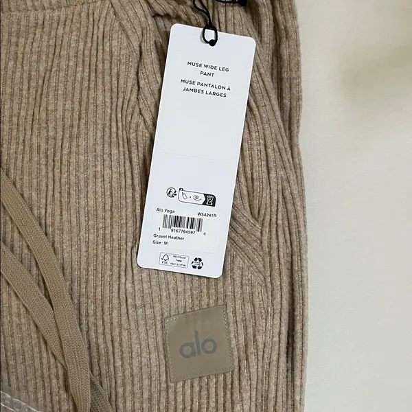 Alo NWT Muse Wide Leg Pants Gravel Heather Size M - Image 11