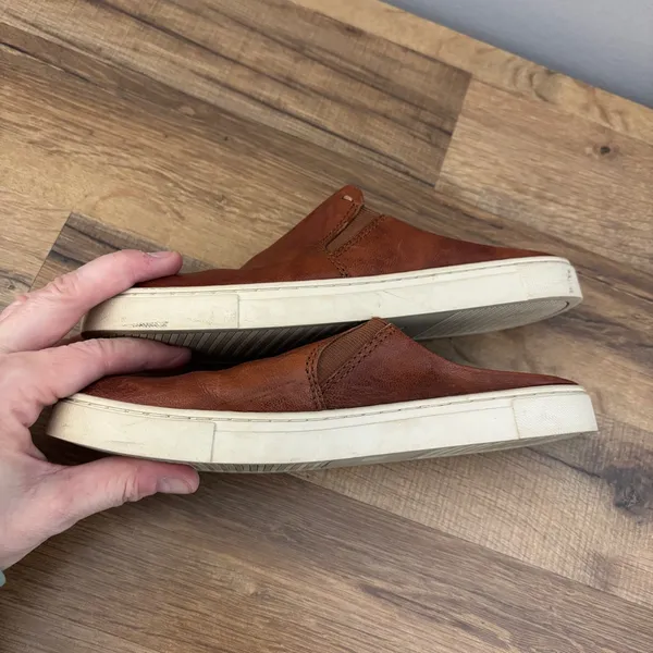 Frye Ivy Leather Slip On Mule Clog Cognac Brown Women’s - Image 10