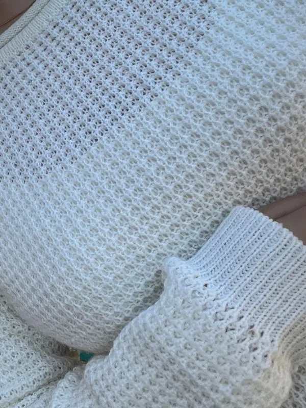 Cream Waffle knit sweater. Size L - Image 5