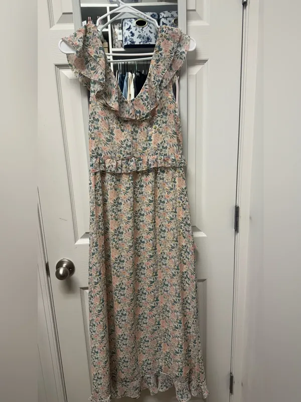 Astr Floral Ruffle Maxi Dress in Pink and Cream - Image 4