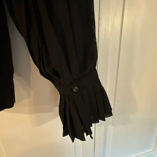 Lauren Ralph Lauren black elegant georgette sleeve sweater top small - Image 6