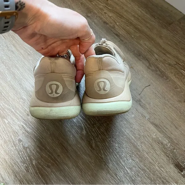 Lululemon Sneakers Pink - Image 4