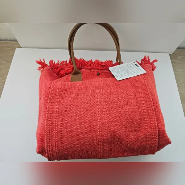 NWT TSD12 Coral Woven Boho Tote with Leather Trim & Crossbody Strap - Image 3