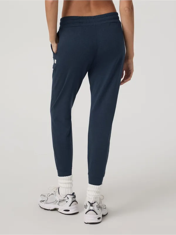 Vuori Midnight Heather Mid Rise Performance Jogger Sweatpants Lounge Athleisure - Image 2