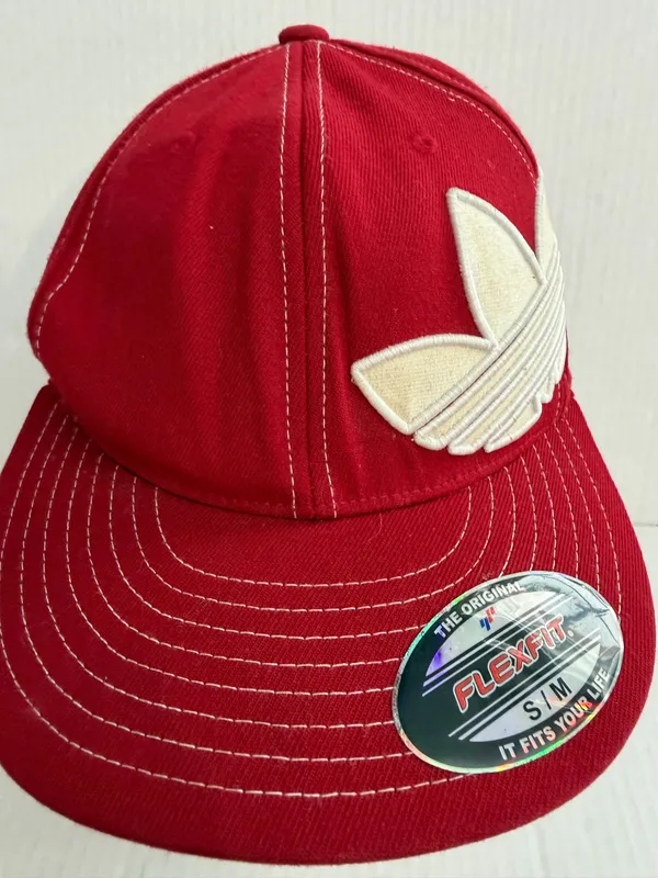 Adidas Flexfit Fitted Cap - Image 2