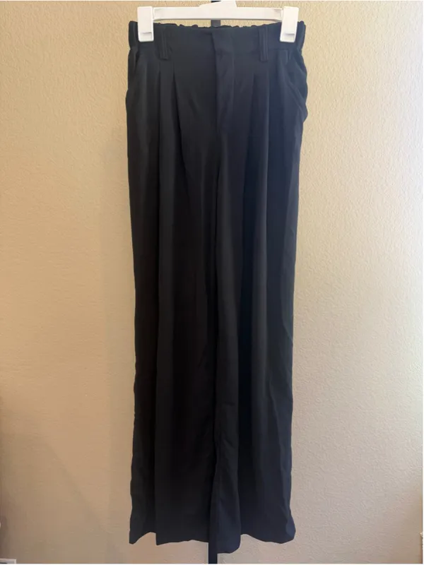 Size XS (Tall) Halara High Waisted Plicated Side Pocket Wide Leg Waffle Pants - Image 3
