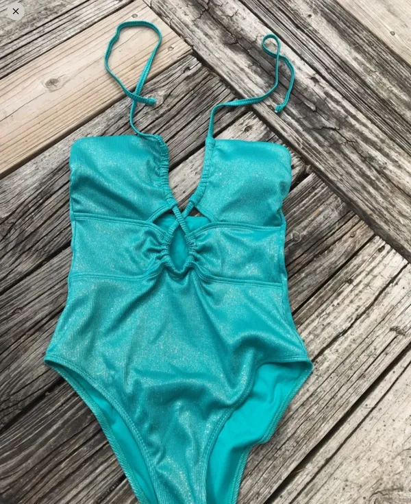 Cupshe Dakota Tunnel Halter One Piece Swimsuit sz M - Image 4