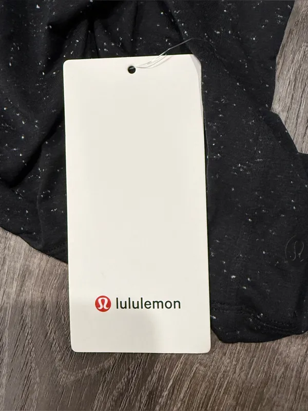 NWT Lululemon Black and White All Yours Boyfriend Tank - Image 8