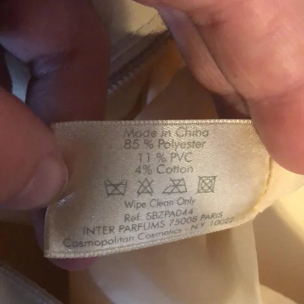 Burberry Frangances Overnight Bag large Burberry bag cream tan color pla…​​ - Image 11