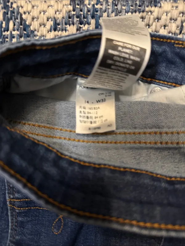 Denizen from Levi's women’s  Denim Bermuda Shorts - Blue - Image 4